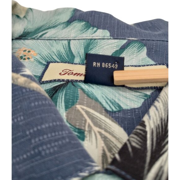 TOMMY BAHAMA Men's Blue Floral 100% Silk Hawaiian Shirt Medium All Over Print - Picture 6 of 12